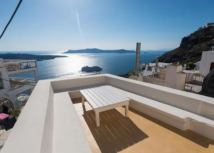 On The Cliff Hotel 4*