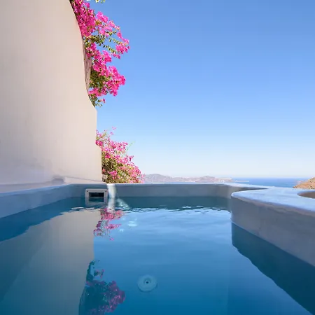 On The Cliff Hotel Fira (Santorini)