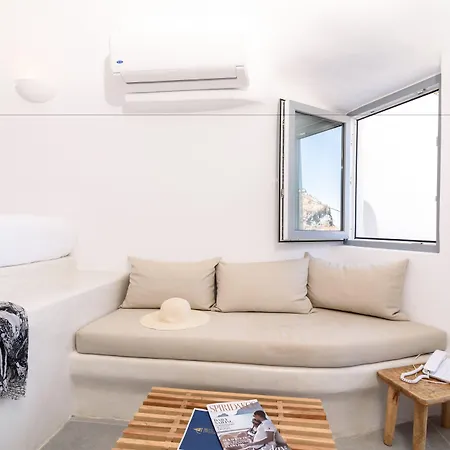 Hotel On The Cliff 4*