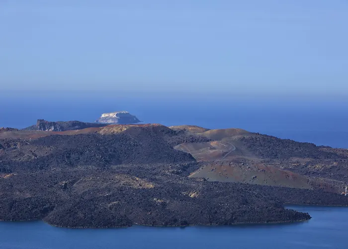 On The Cliff 4* Fira (Santorini)