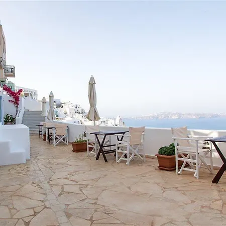 On The Cliff Hotel 4*