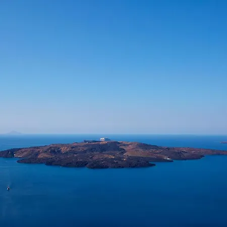 On The Cliff 4* Fira (Santorini)