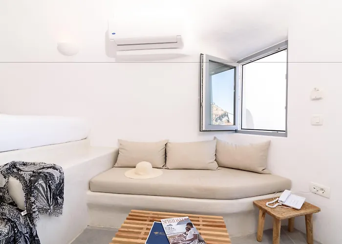 Hotel On The Cliff 4*