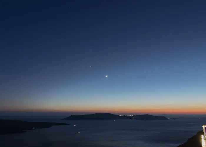 On The Cliff 酒店 4*