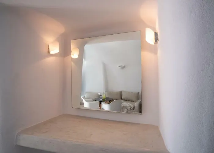 On The Cliff Hotel 4*