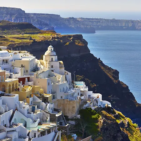 On The Cliff Hotel 4*